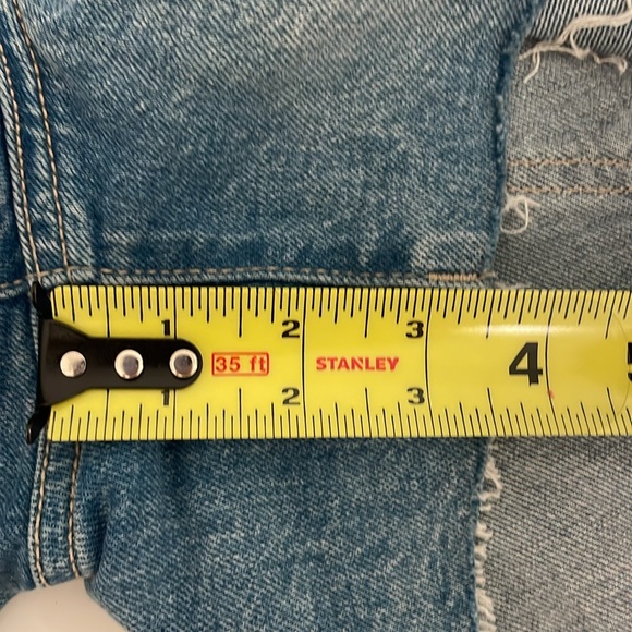 Banana Republic mid-rise jean short - Picture 9 of 9